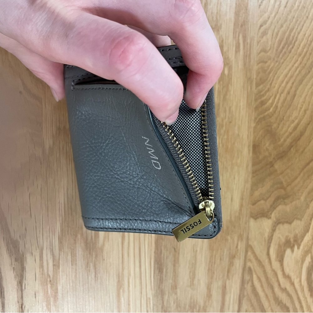 Fossil Logan Grey Leather Rfid-Blocking Mini Mult… - image 7